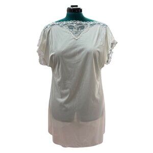 Vintage White Lace-Trimmed Nightgown With Flutter Sleeves Medium
